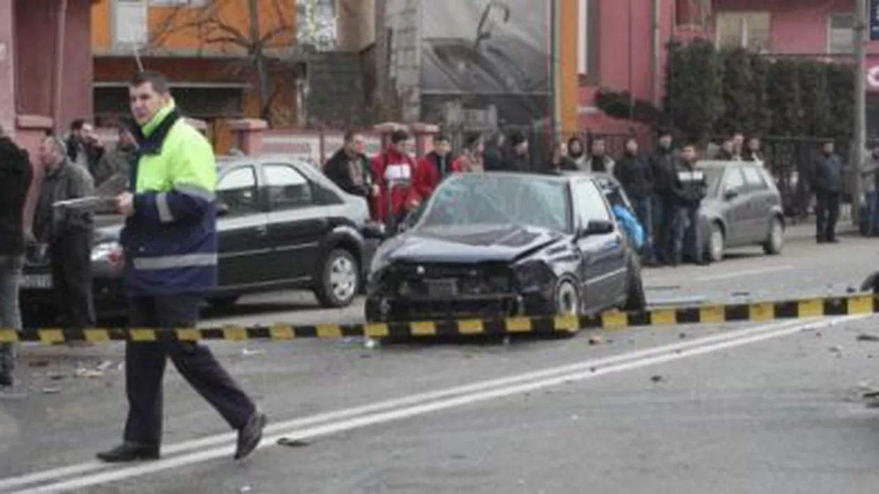 Constanța: Cinci mașini avariate de un șofer care a pierdut controlul propriei sale mașini