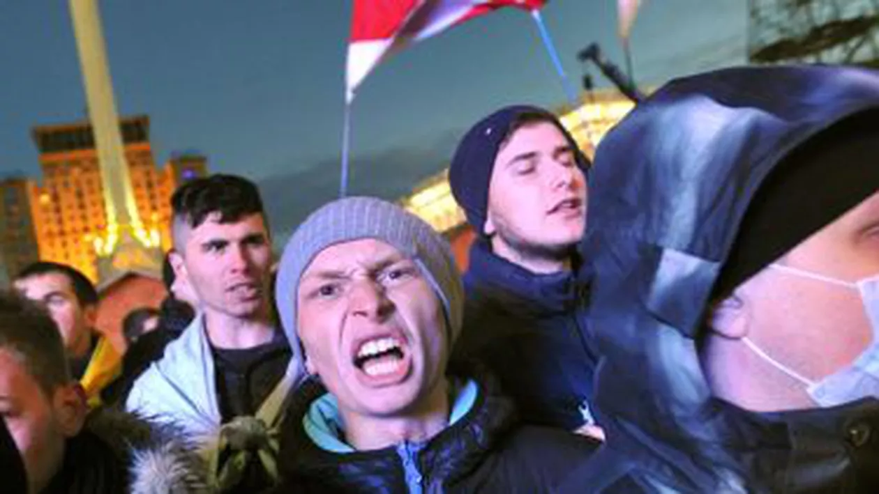 Ucraina: Ministrul de Interne, audiat în urma incidentelor violente de la Kiev