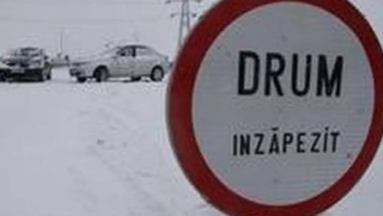Circulaţia rutieră pe DN 67 C, între Novaci şi Rânca, închisă din cauza viscolului