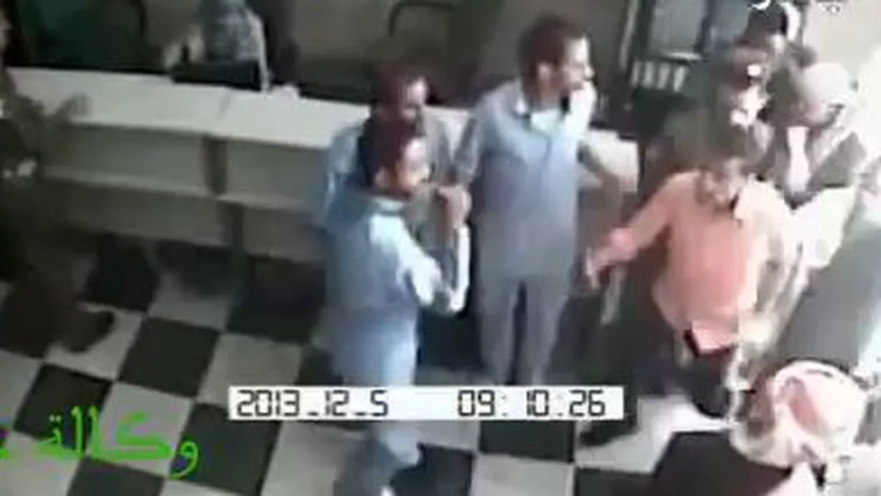 Imagini şocante de la atacul revendicat al-Qaeda din Yemen au fost date publicităţii (VIDEO)