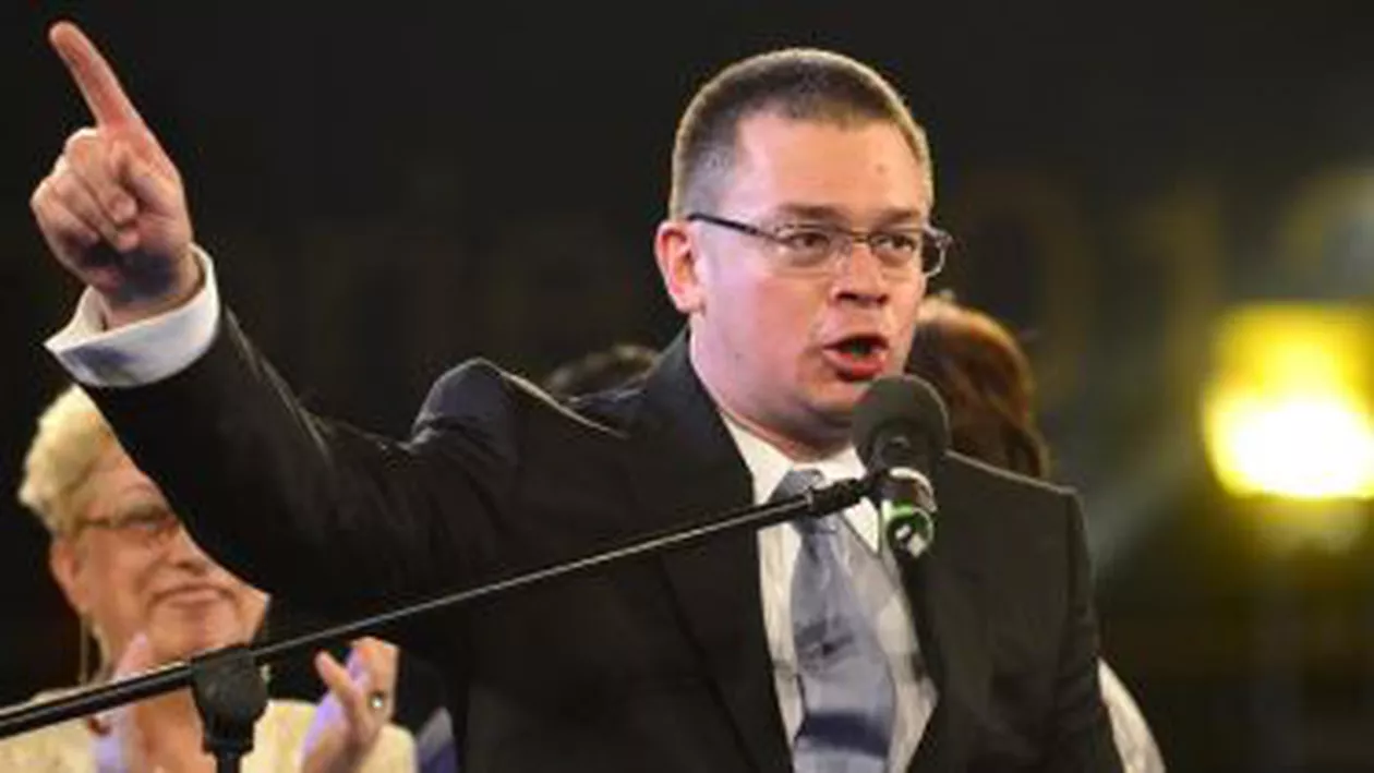 Mihai Răzvan Ungureanu cere demisia ministrului Cazanciuc