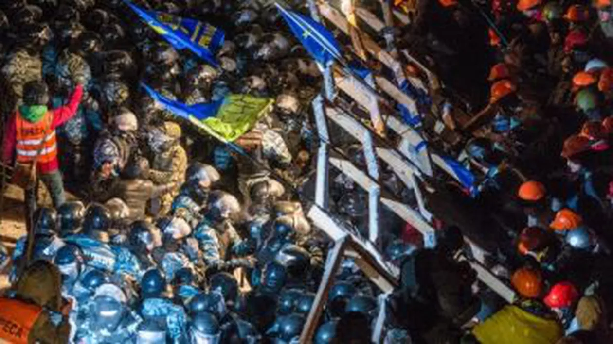 Primarul Kievului, suspendat din cauza dispersării violente a manifestanților