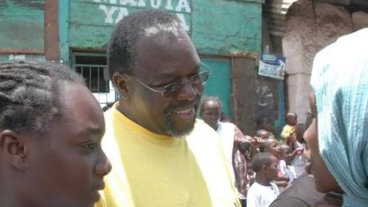 Directorul filialei Amnesty International din Kenya a fost împuşcat în propria casă