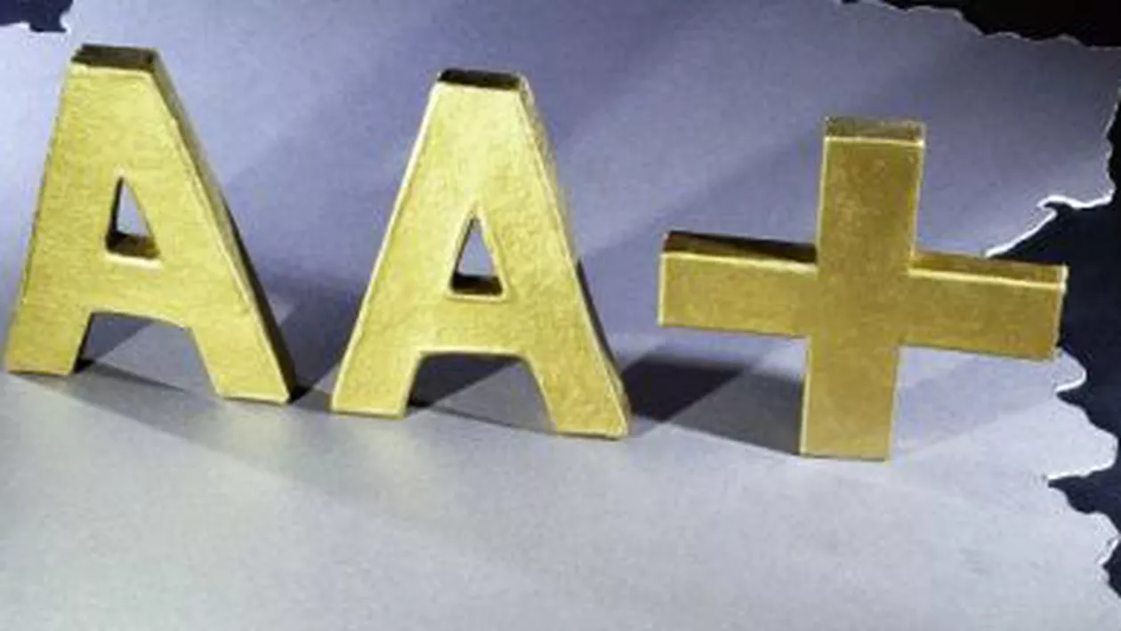 Comisia Europeană consideră greșită decizia Standard & Poor's de a retrograda ratingul de credit pe termen lung al UE