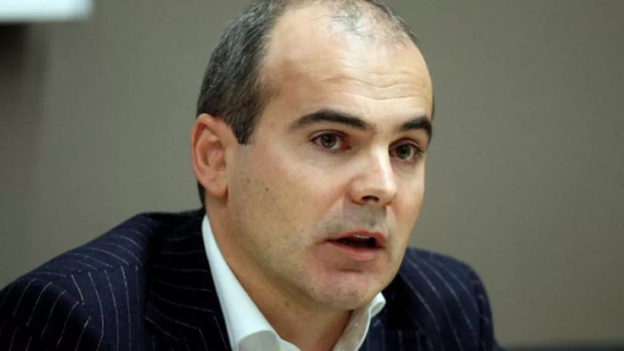 Rareș Bogdan, despre scandalul de la TVR: Ponta a mințit fără să miște un mușchi. Voi mai vorbi cu el doar când nu va mai fi premier, adică în primele 6 luni din 2014