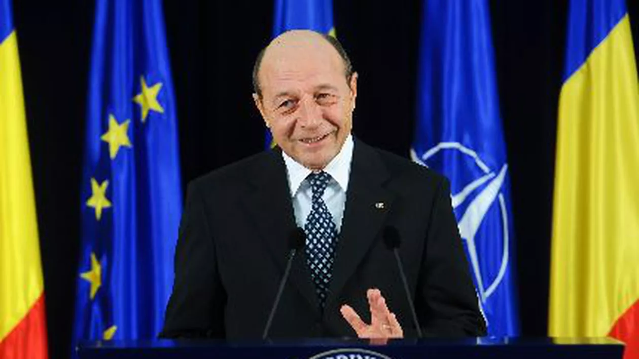 Traian Băsescu a sesizat Curtea Constituțională asupra Legii pentru asociații și fundații
