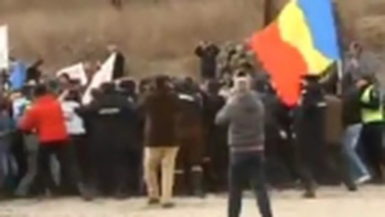 Localnicii din Pungești continuă greva foamei, chiar dacă este Crăciun