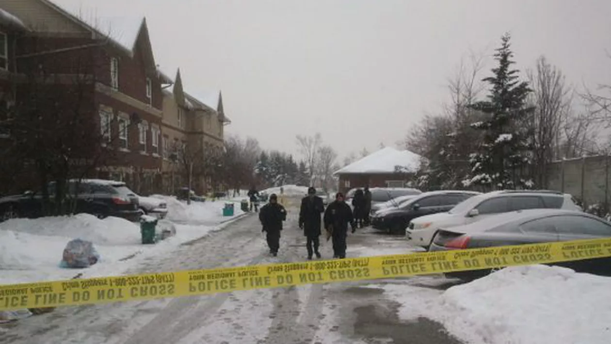 Rusia: Cinci cadavre cu urme de gloanţe au fost descoperite în patru vehicule, în apropiere de Soci