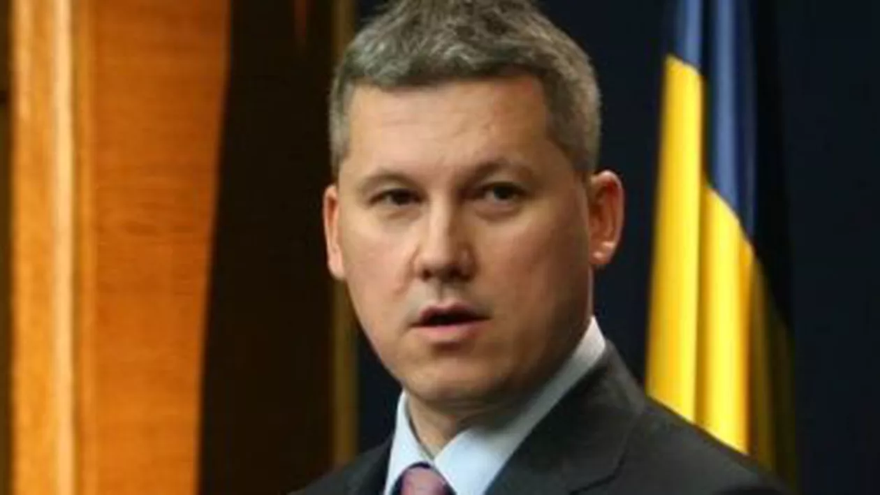 Cătălin Predoiu: ”Premierul Ponta are o reacție de copil supărat că i s-a stricat jucăria și fuge din calea Victoriei Nuland”
