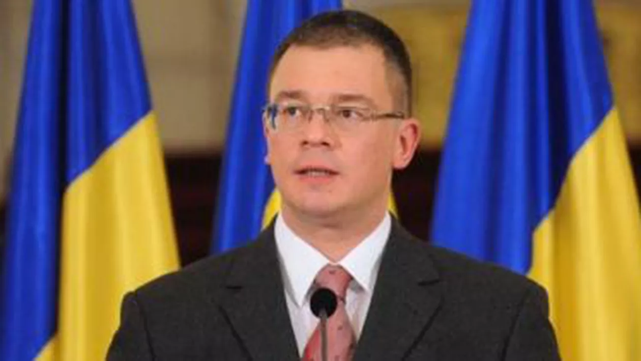 Ungureanu, despre comasarea alegerilor: Fabulos cum USL se împiedică de fiecare dată când ia o decizie în comun de  președinte