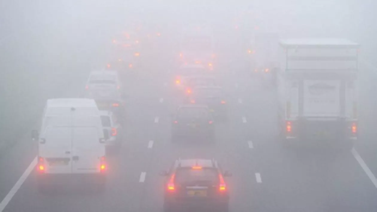 Avertizare cod galben de ceață pentru patru județe și autostrada A2
