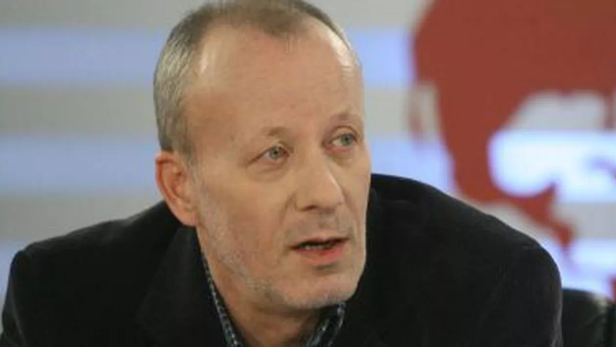 Andrei Gheorghe renunță la premiul APTR: Nu mai vrea ca numele său să fie asociat cu Antena 3 (VIDEO)