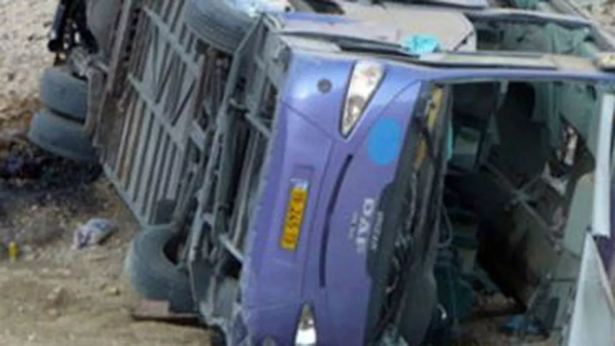 Turcia: Cel puțin 20 de persoane au murit într-un accident de autobuz