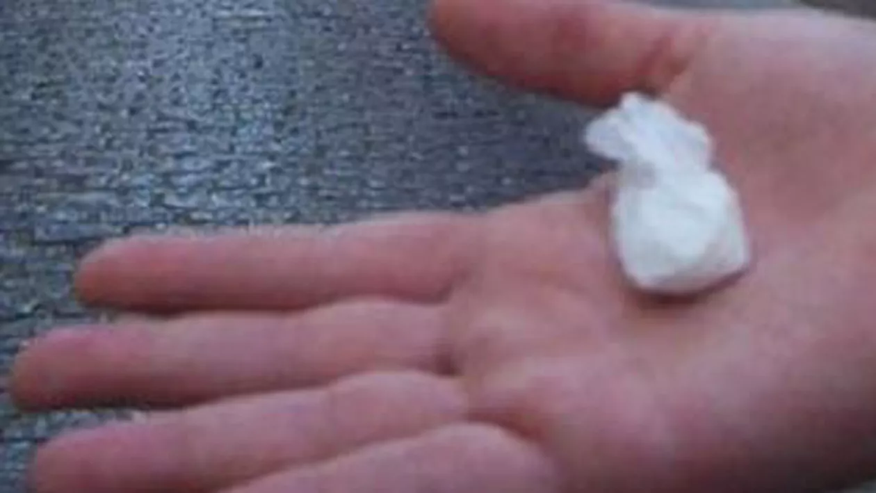 DIICOT Oradea: 10 persoane, trimise în judecată pentru trafic de cocaină