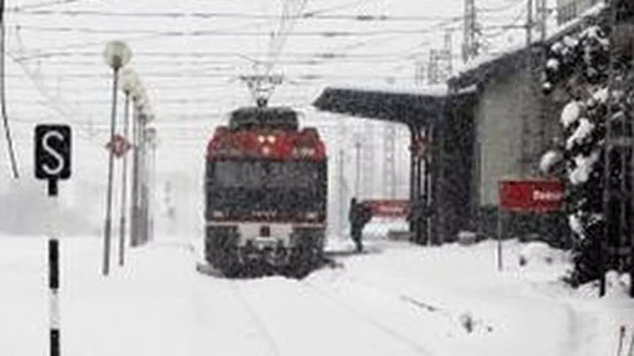 CFR Călători: Peste 100 de trenuri au fost anulate și trei linii au fost închise