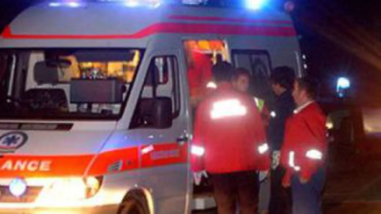 Peste 450 de solicitări primite de Serviciul de Ambulanță București-Ilfov în timpul nopții de duminică spre luni