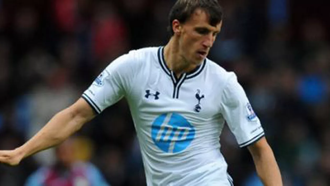 Frate cu băutura: Chiricheș s-a îmbătat atât de tare până nu s-a mai putut ține pe picioare și a căzut în zăpadă