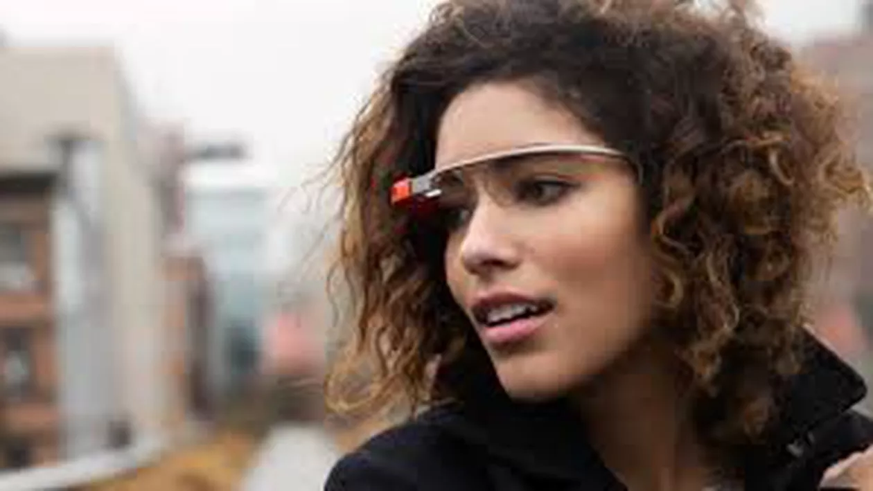 Ochelarii Google Glass vor putea fi dotaţi cu lentile corectoare de vedere