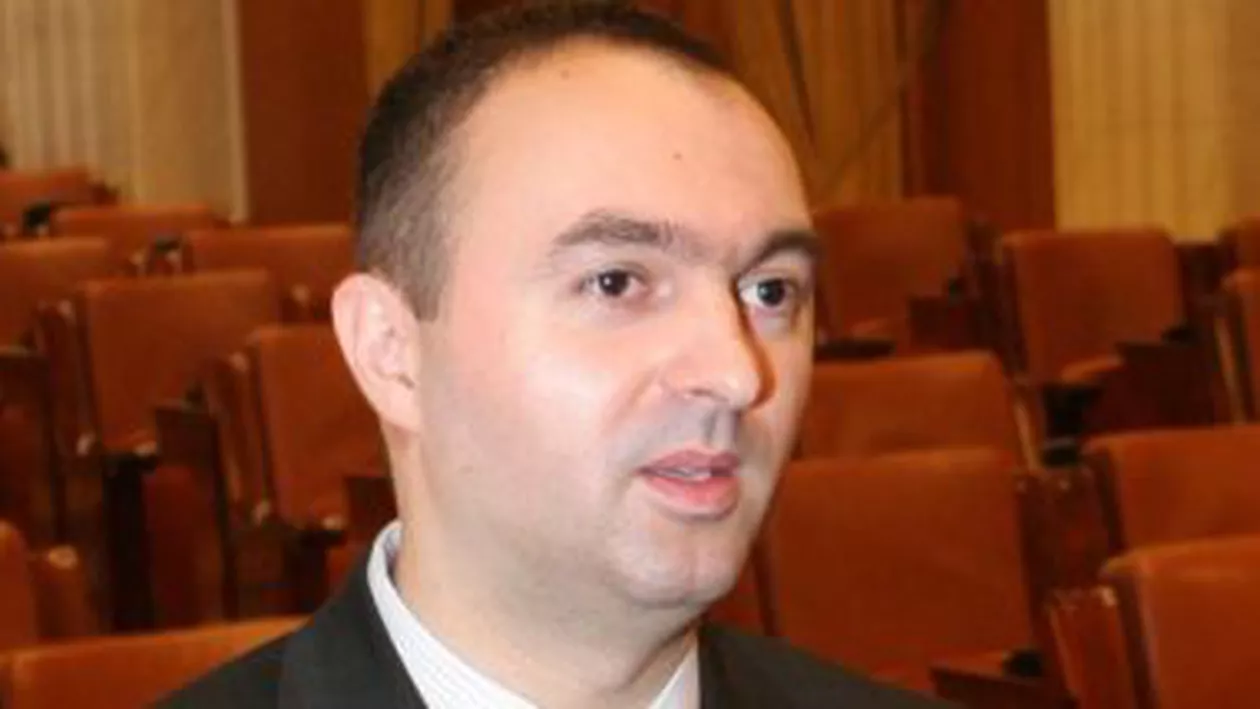 Cristian Adomniței, susținut pentru a prelua conducerea PNL Iași, rămasă fără președinte după condamnarea lui Relu Fenechiu