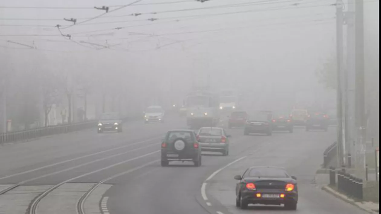 Cod galben de ceață valabil pentru 8 județe și București