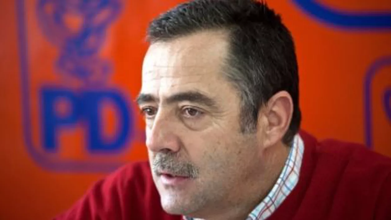 Cezar Preda a demisionat din funcţiile din PDL: „Mă pot lupta cu Ponta, Udrea, dar nu cu colegii mei”