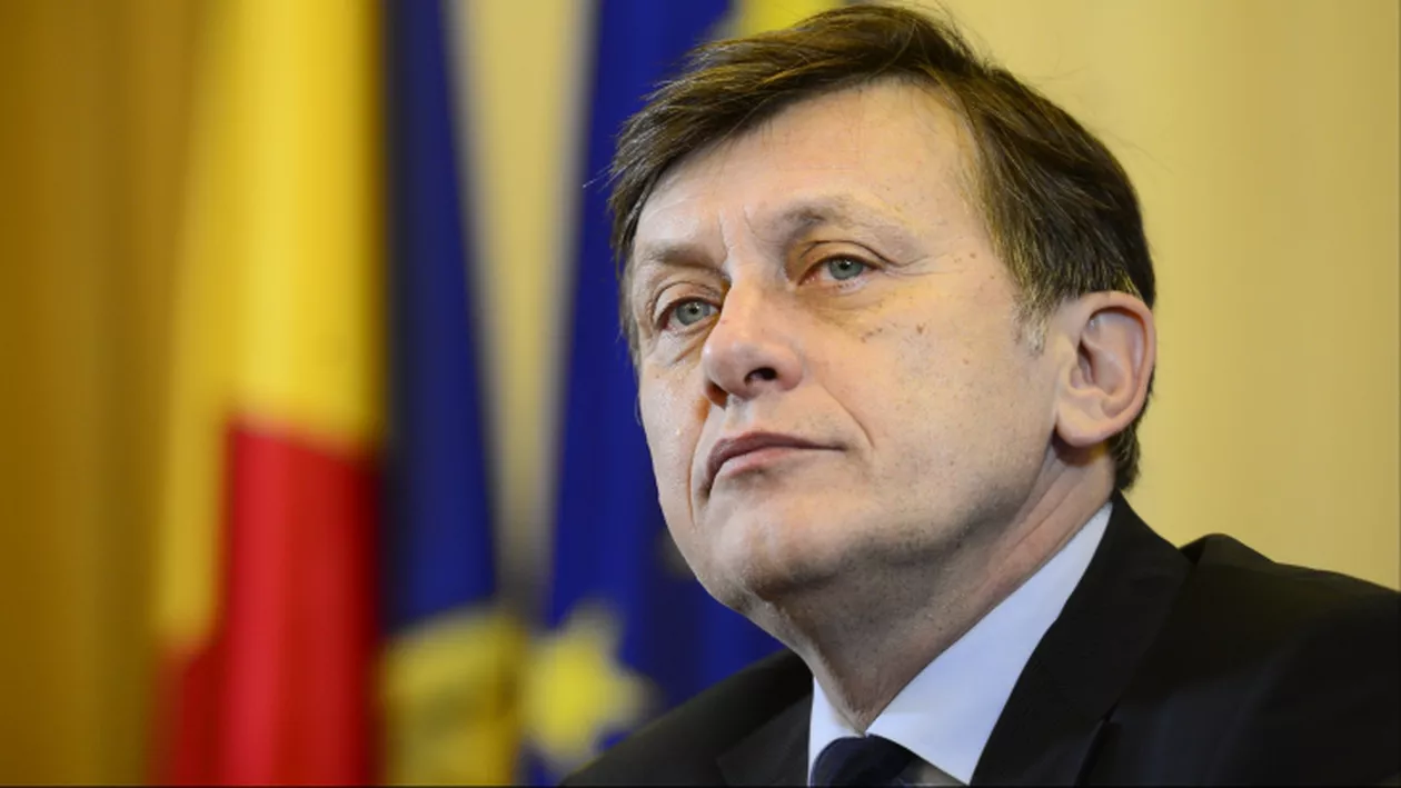 Crin Antonescu intenționează să ceară remanierea vicepremierului Daniel Chițoiu și a ministrului Mariana Câmpeanu