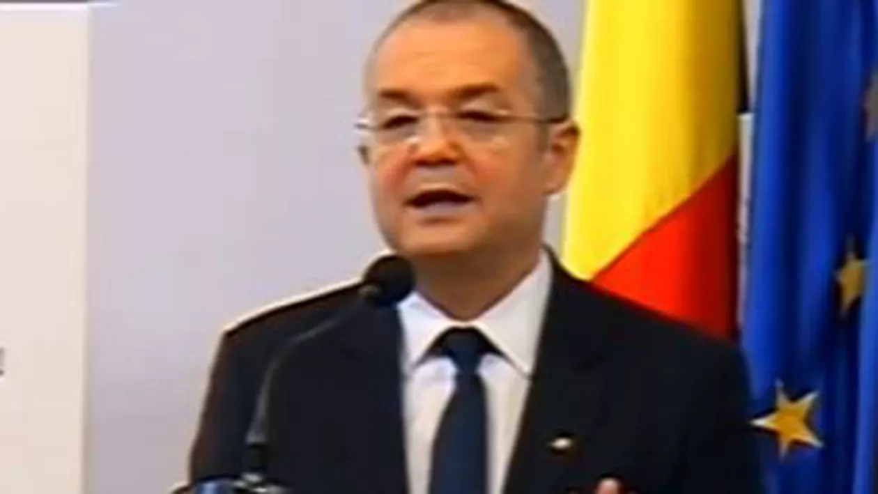 Emil Boc a anunţat că a acceptat să facă parte din Fundaţia Mişcarea Populară (VIDEO)