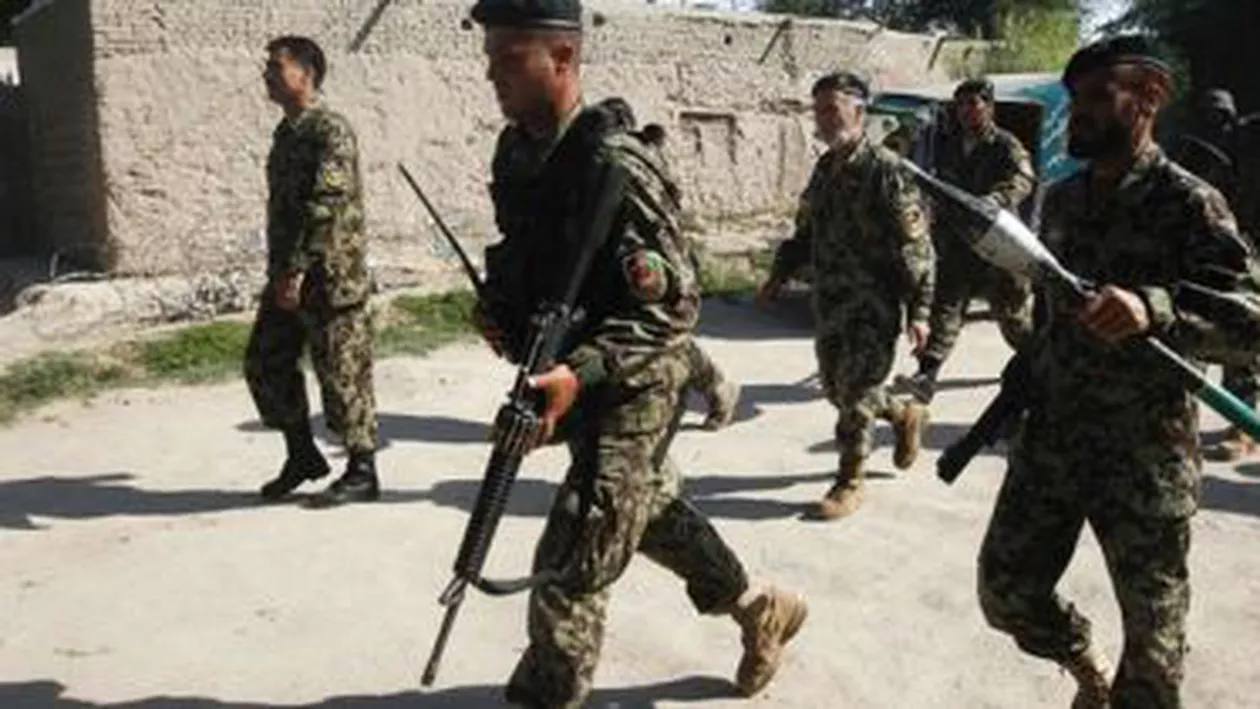 Afganistan: Doi militari NATO, uciși de indivizi în uniforme ale armatei afgane