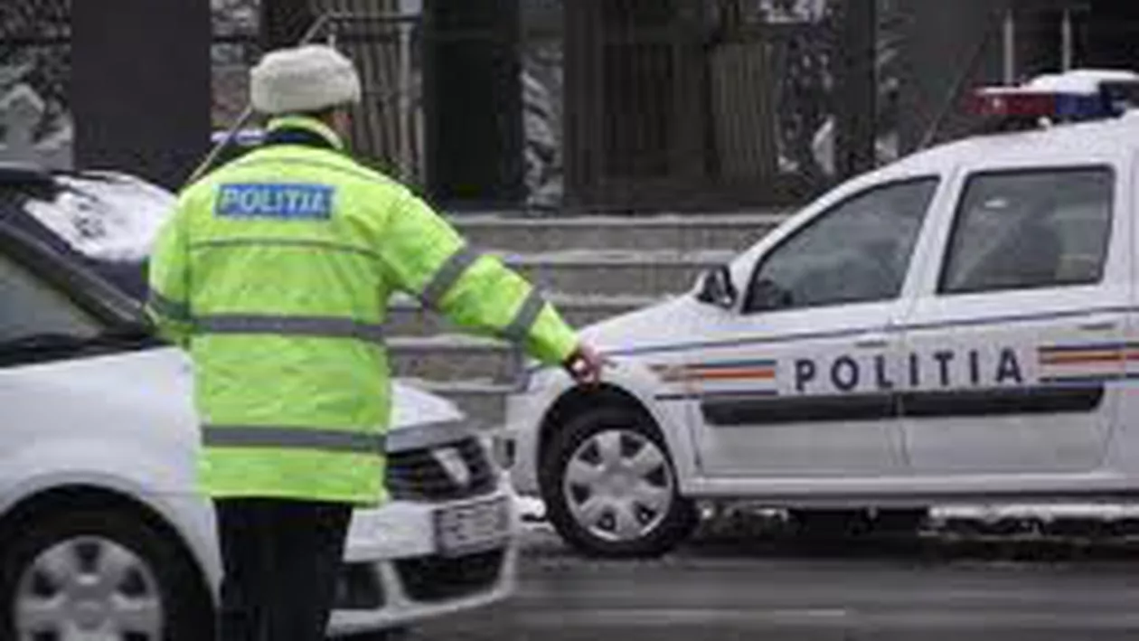 Peste 440 de permise și 266 de certificate de înmatriculare, reţinute de poliţişti în patru zile
