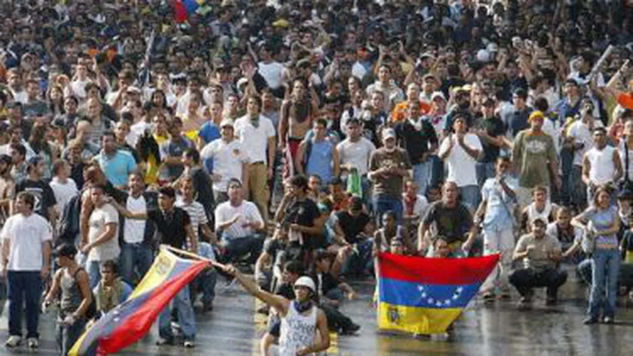 Venezuela: Opt persoane au murit, iar alte 137 au fost rănite în timpul manifestațiilor