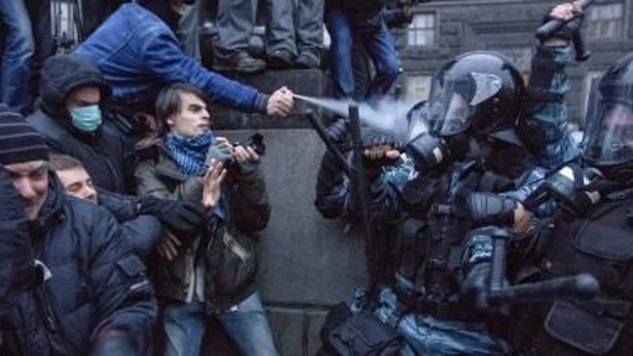 Moscova protestează față de rănirea șoferului unui autocar cu turiști de către opozanți ucrainieni