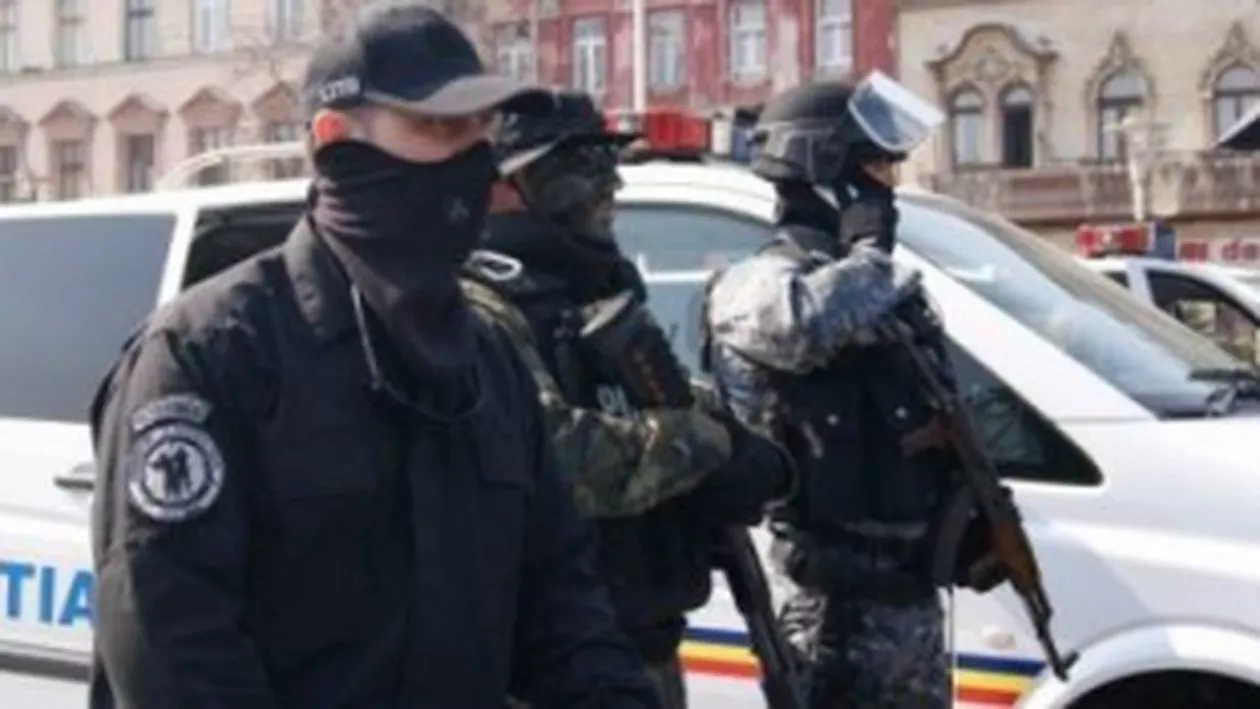 Percheziții în București și alte patru județe la persoanele suspectate de evaziune fiscală și spălare de bani
