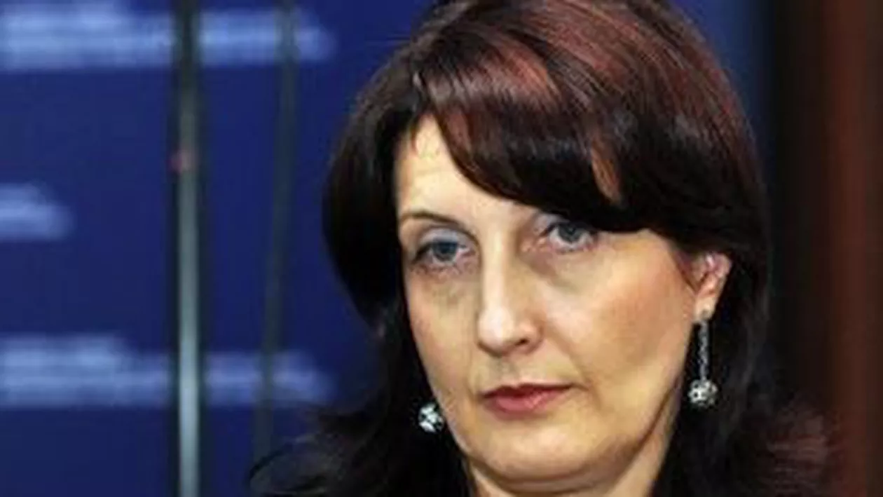 Senatul UB a aprobat anularea diplomei şi retragerea titlului de master în cazul Ştefaniei Duminică