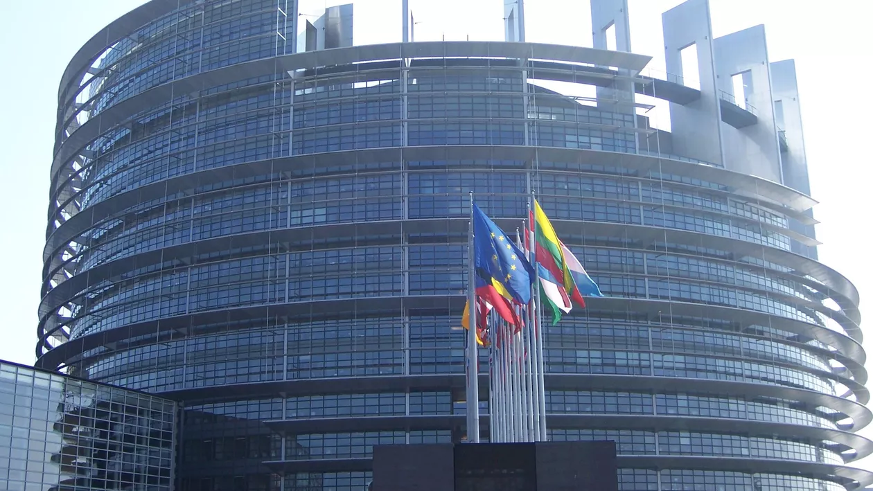 Parlamentul European îndeamnă la acordarea unui ajutor financiar de urgenţă Ucrainei
