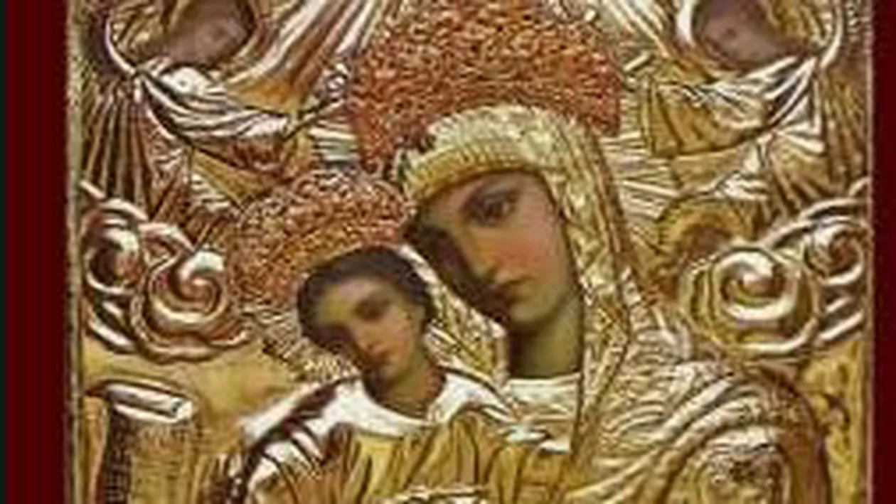 Cea mai faimoasă icoană făcătoare de minuni din țară se află, până luni, la Biserica Icoanei din București
