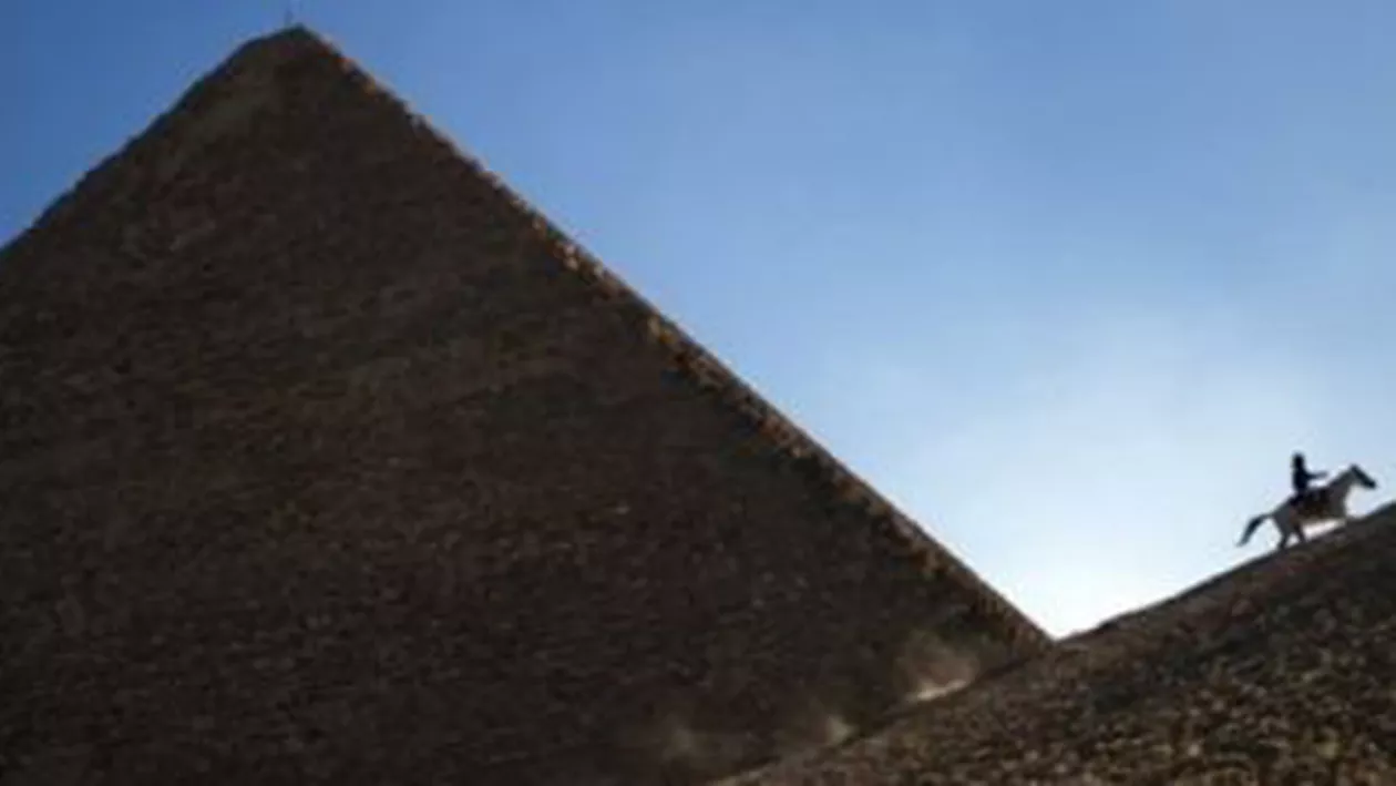 Statuia unei fiice a faraonului Amenhotep al III-lea, descoperită în Egipt