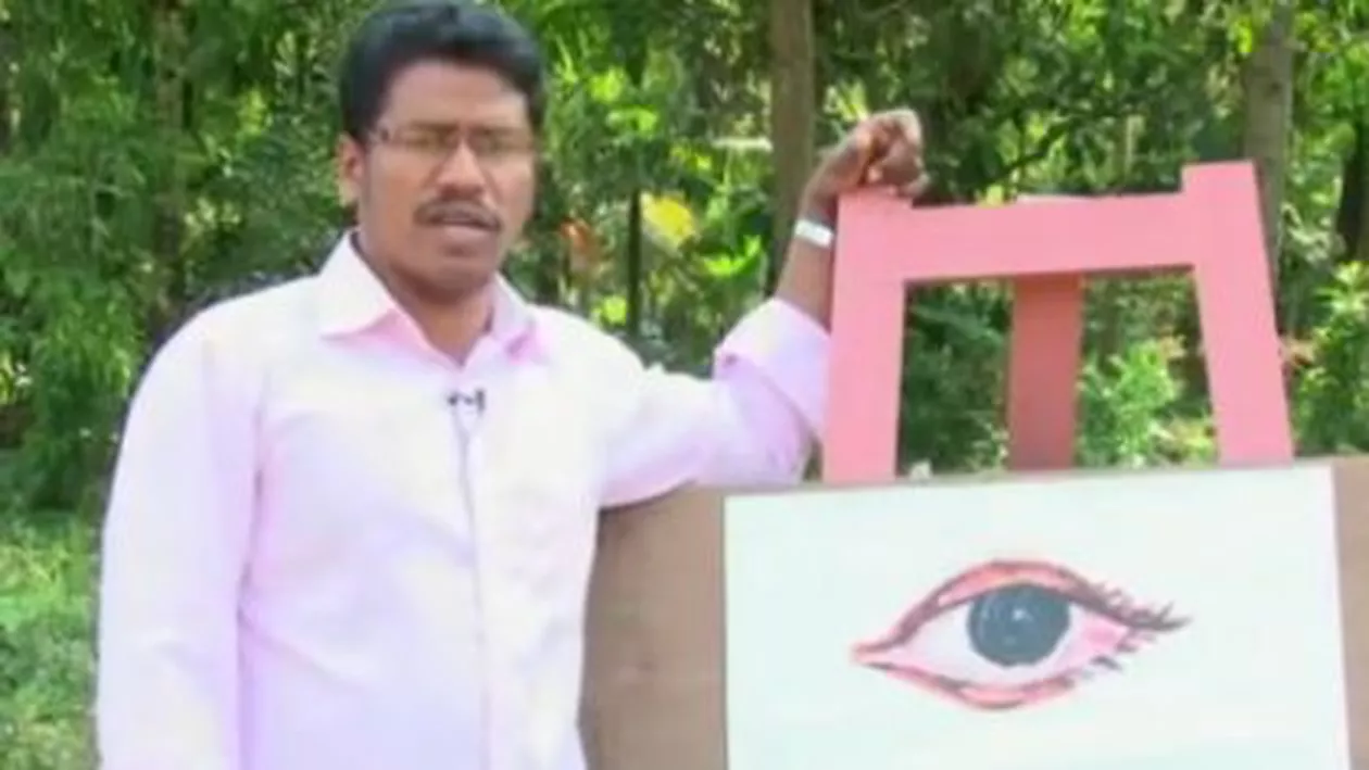 Un indian pictează cu limba: Bărbatul are peste 1.000 de tablouri realizate astfel (VIDEO)