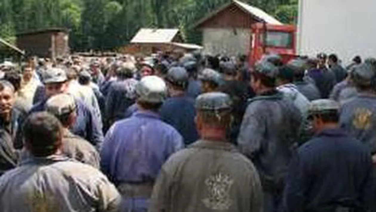 Suceava: 17 mineri de la Exploatarea de Uraniu Crucea amenință că se vor bloca în subteran