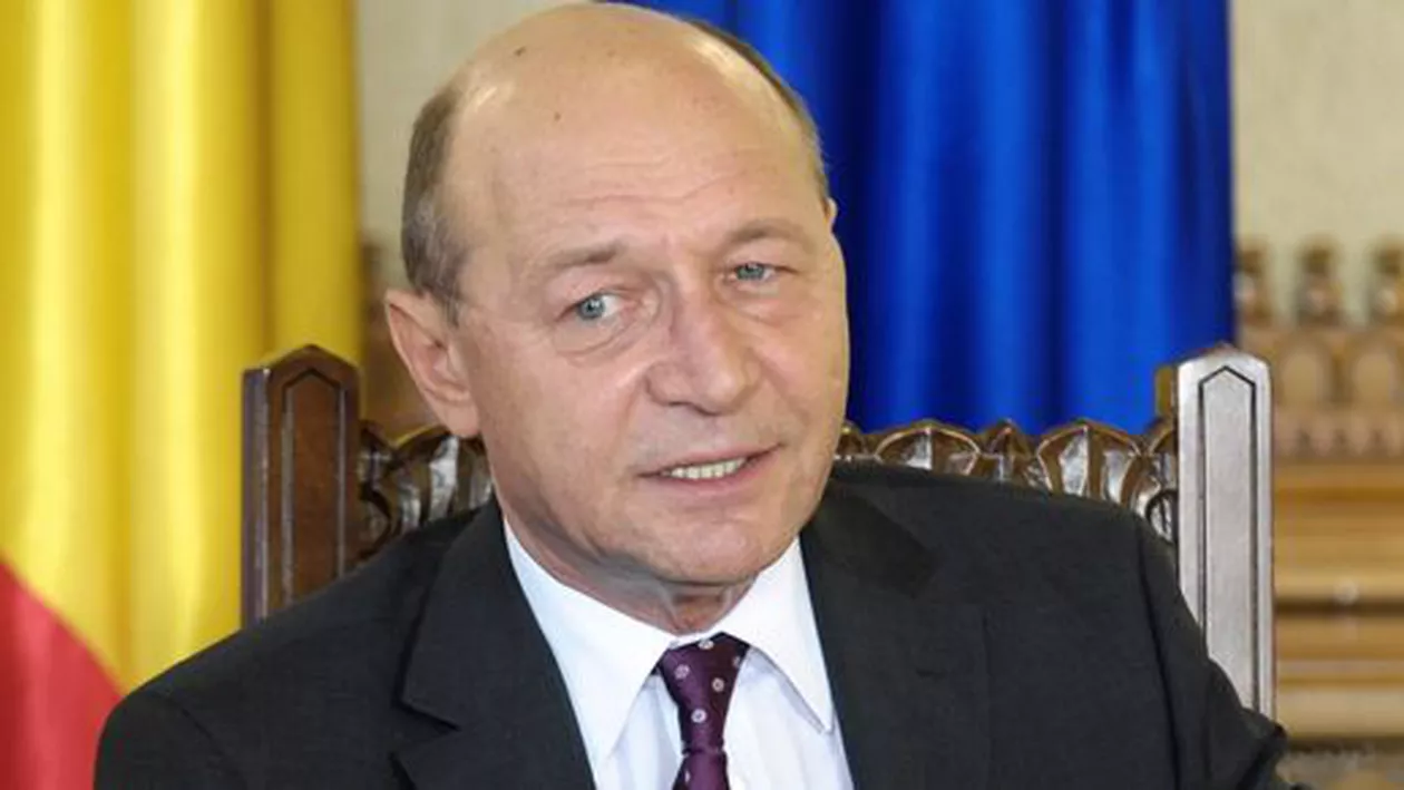 Preşedintele Băsescu a promulgat majorarea salariilor primarilor de la 1 iulie 2014
