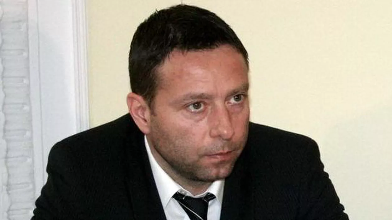 Fost ofițer DNA, urmărit penal și reținut pentru 24 de ore de procurorii anticorupție