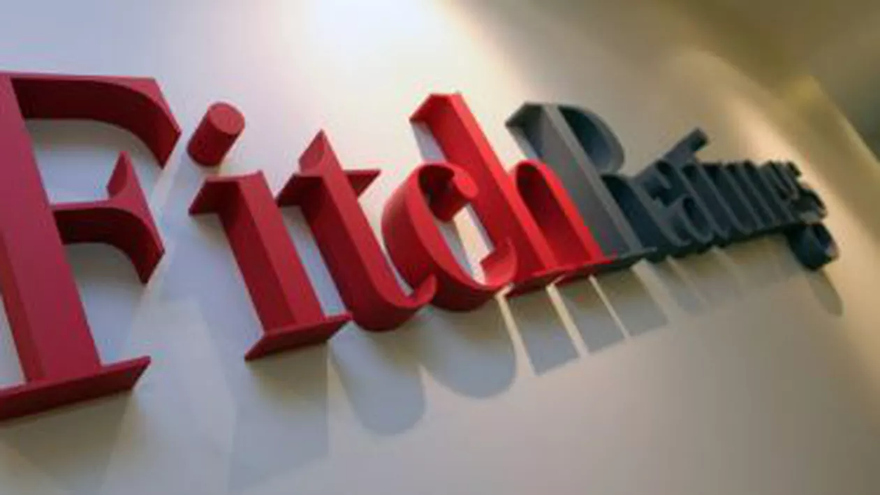 Fitch și S&P au înrăutățit perspectiva ratingului Rusiei din cauza sancțiunilor impuse de SUA și UE