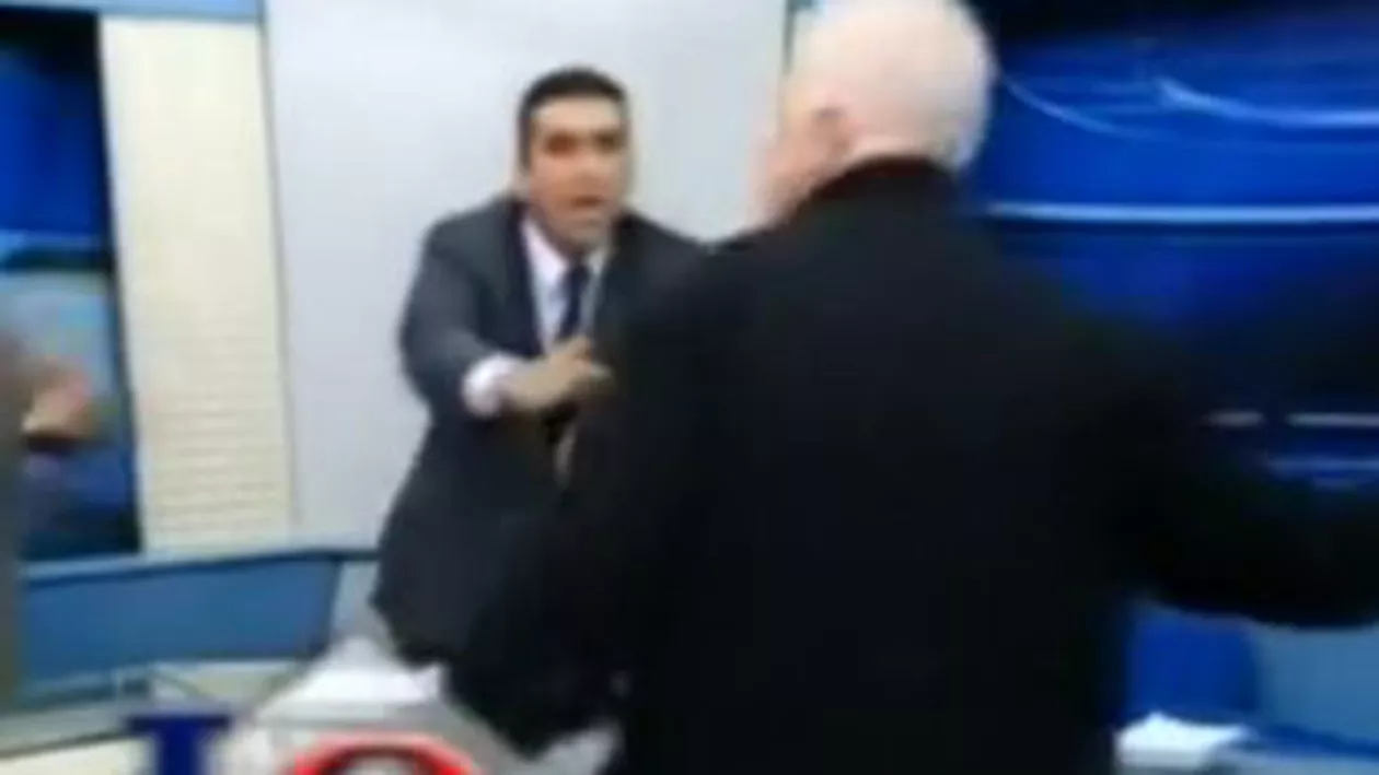 Doi iordanieni s-au luat la bătaie în timpul unei emisiuni televizate (VIDEO)