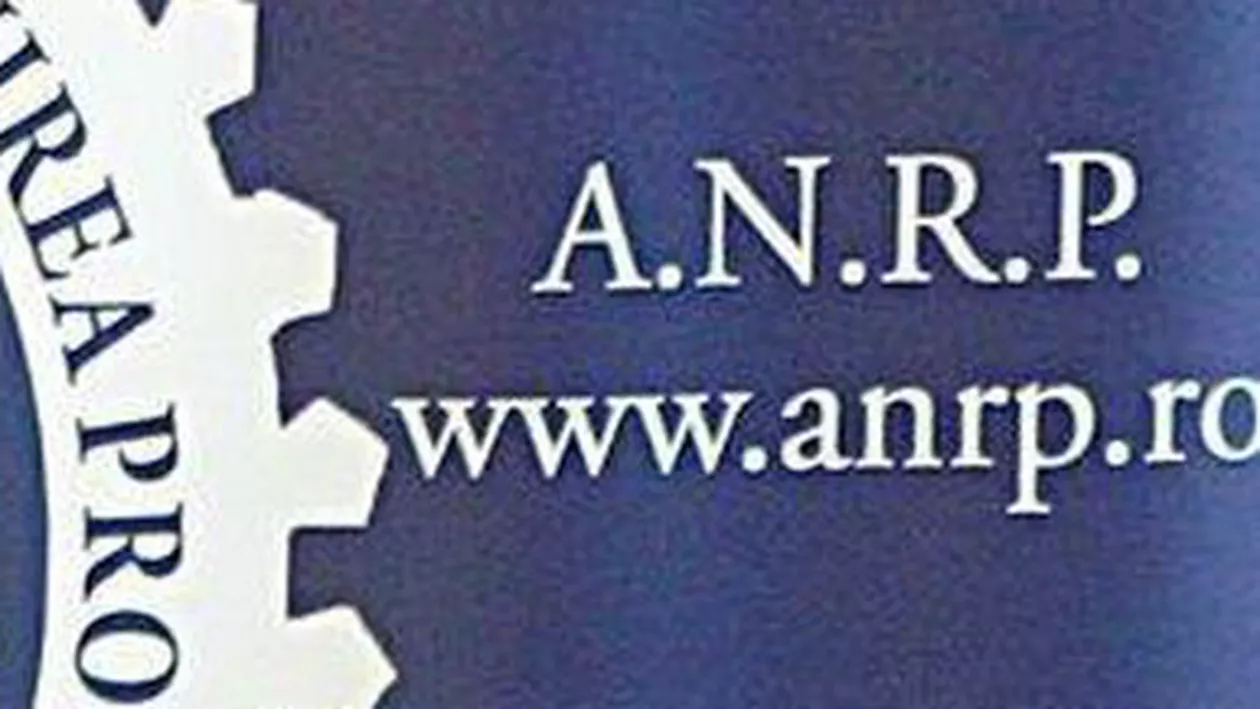 Fostul vicepreşedintele al ANRP şi fiul acestuia, arestaţi pentru 30 de zile într-un dosar de mită de un milion de euro