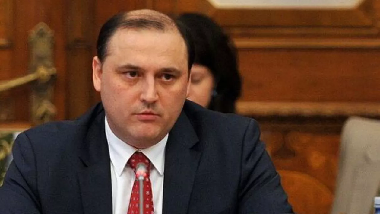 Ministrul pentru Societatea Informaţională: Este o mizerie ce se întâmplă la ANAF. Am așteptat 45 de minute pentru a plăti taxele