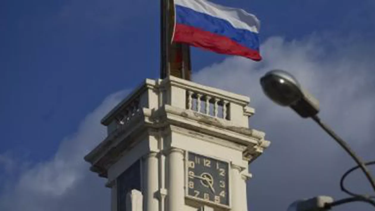 Crimeea se aliniază la ora noii sale capitale, Moscova