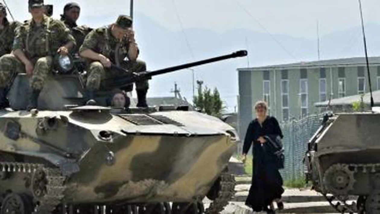 Kiev: Rusia își ”retrage progresiv” trupele de la frontiera cu Ucraina