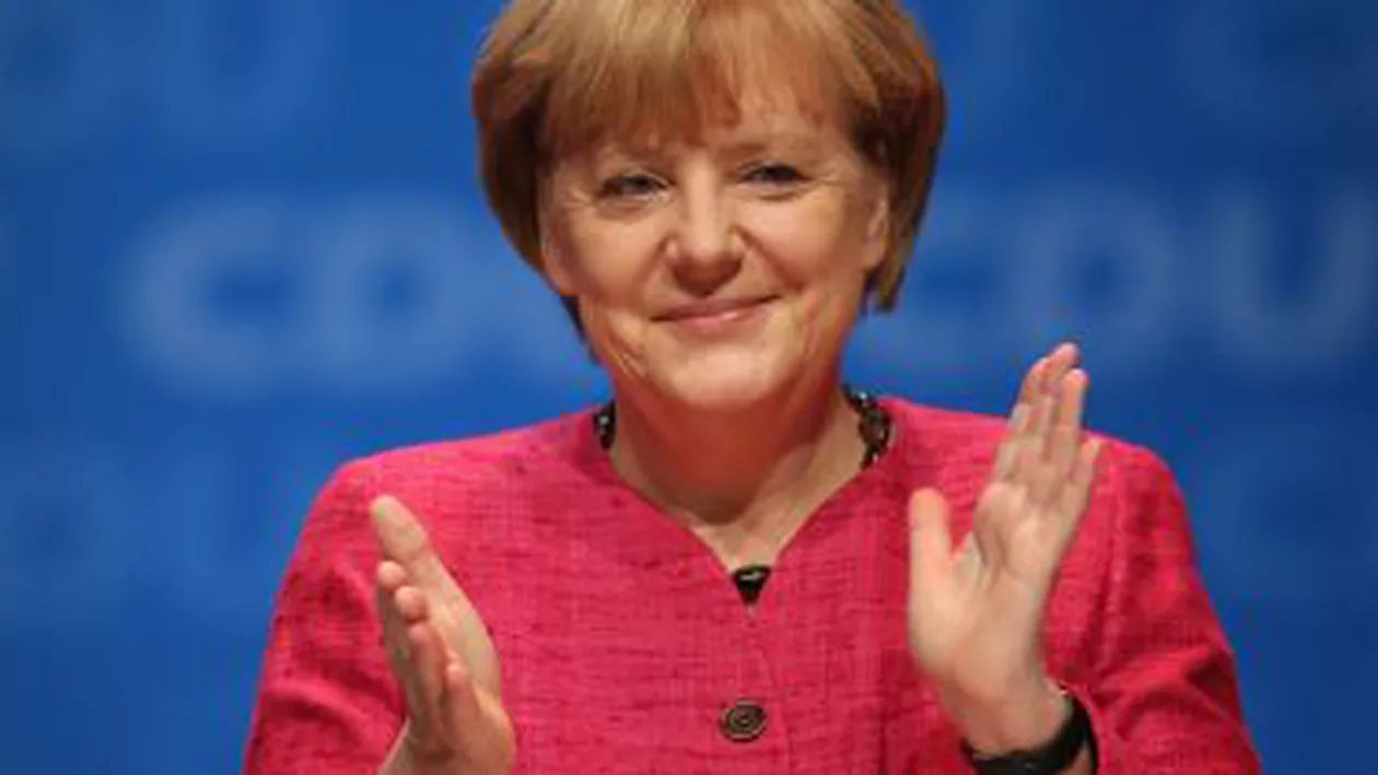 Cancelarul german Angela Merkel a refuzat titlul de Doctor Honoris Causa ce i-a fost oferit de Universitatea Politehnică București