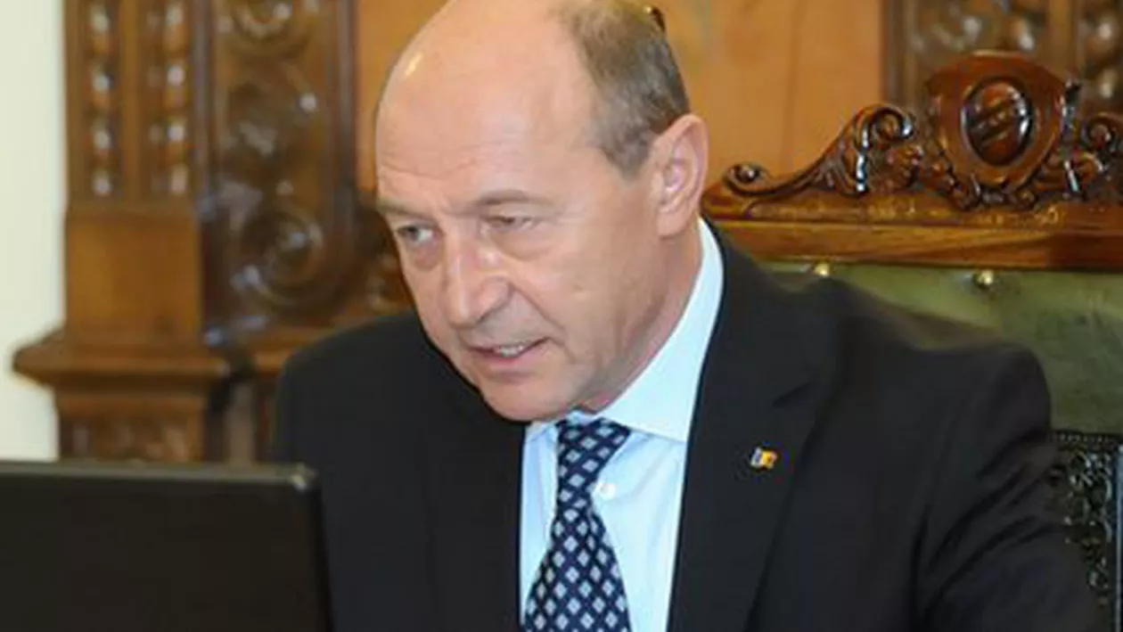 Traian Băsescu nu a plătit acciza premierului în prima zi cu prețuri majorate la carburanți (VODEO)