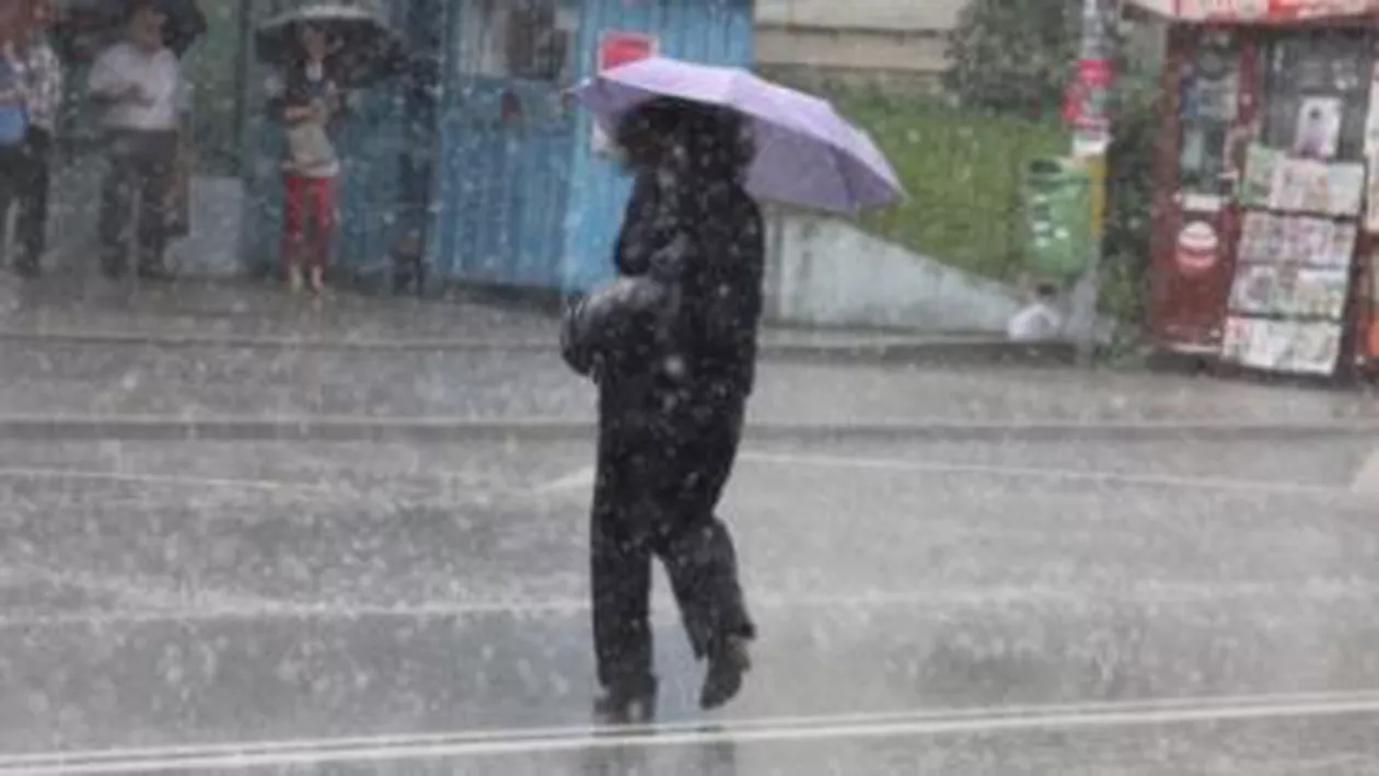 Avertizare de vreme severă pentru întreaga țară în weekend: Vin ploile și ninsorile (FOTO)