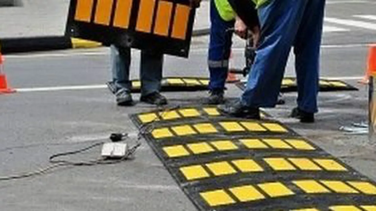 Șase limitatoare de viteză, instalate ilegal pe strada președintelui CJ Arad